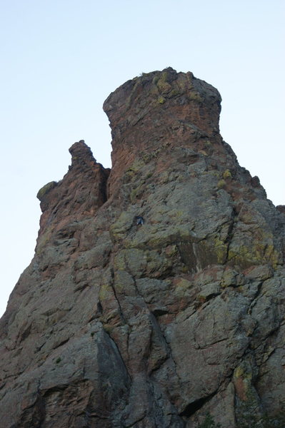James Scott free solos the Army Route/Pinnical. He's up there.