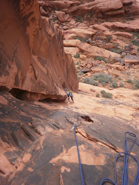 cranking around the layback on pitch 1
