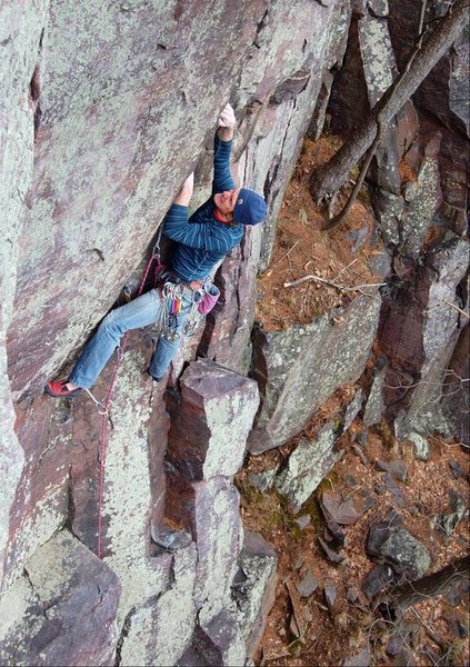 Pulling through the crux. Photo: Sarah Brengosz