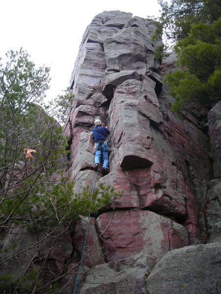 Doug Hemken leading "Angel's Crack" April 2011.