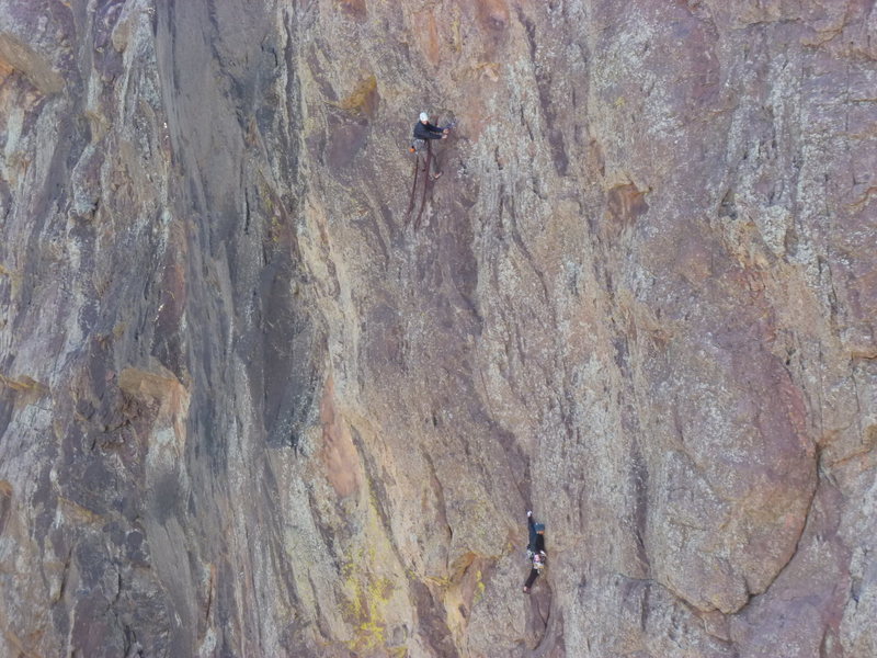 Unknown climbers on the 2nd pitch.