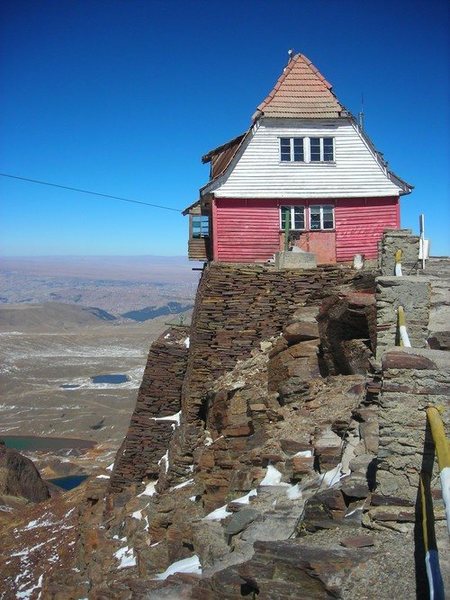Less than 15 years ago Chacaltaya held the record for being the highest ski resort on earth. The glacier has now receded and the resort has been abandoned. This building was the chair lift.<br>