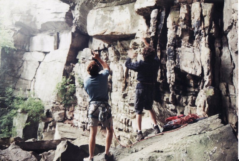 Discussing Beta with Zach France on a rainy day in the Hole<br>
<br>
Kaymoor, New River Gorge West Virginia 2004