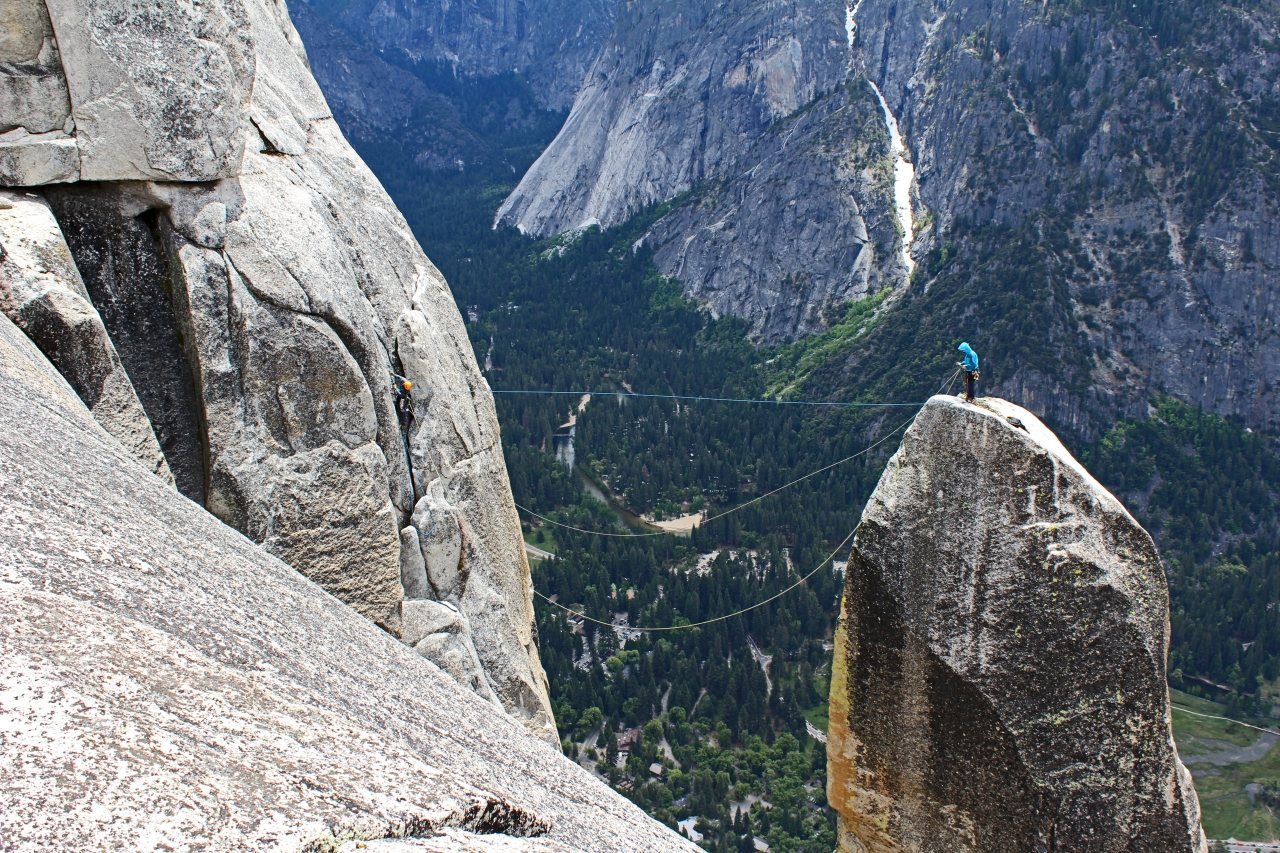 Lost Arrow Spire, finishing the Tyrolean using the 