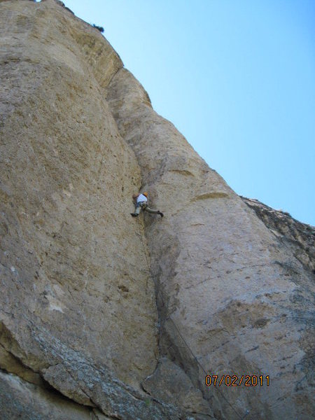 Paavo stemming up the steep but relatively easy Big Bear Memorial corner.