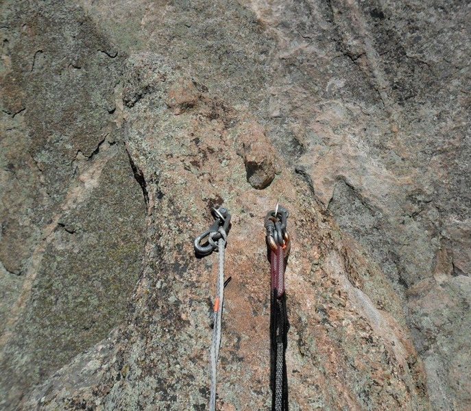 Middle Dihedral anchors at the top of the "point".