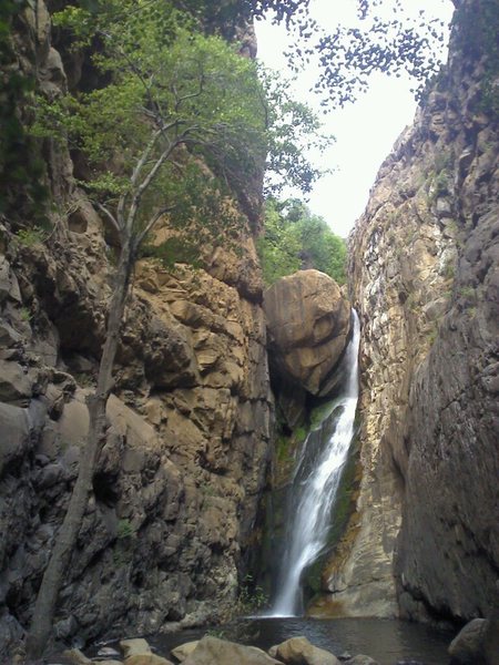 valhalla-kernville,ca theres climbs that start out of the pool