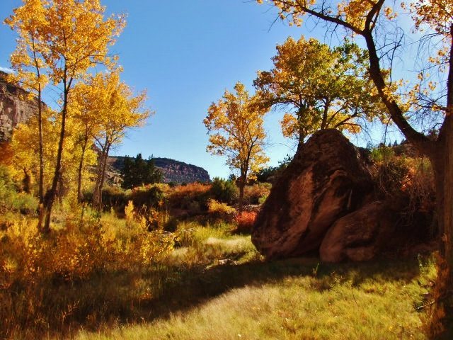 East Creek in the Fall makes for scenic climbing at the Bankfull Boulder which is located by the creek at the Texas Boulder Area.