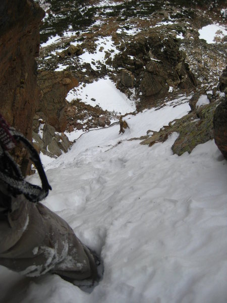 Looking down mid-way up the upper left branch of Turf War. 50+ degree snow.