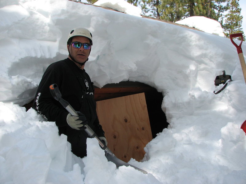 2010/2011 Sierra Neveda winter.<br>
Wish we had more winter like this :)