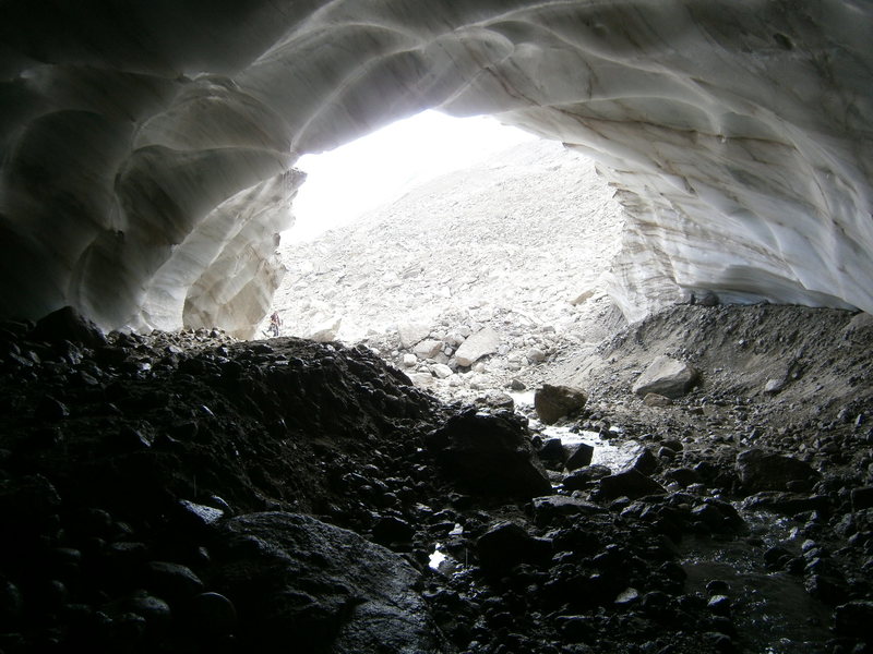 In the autumn of 2011, access was also possible from underneath the glacier