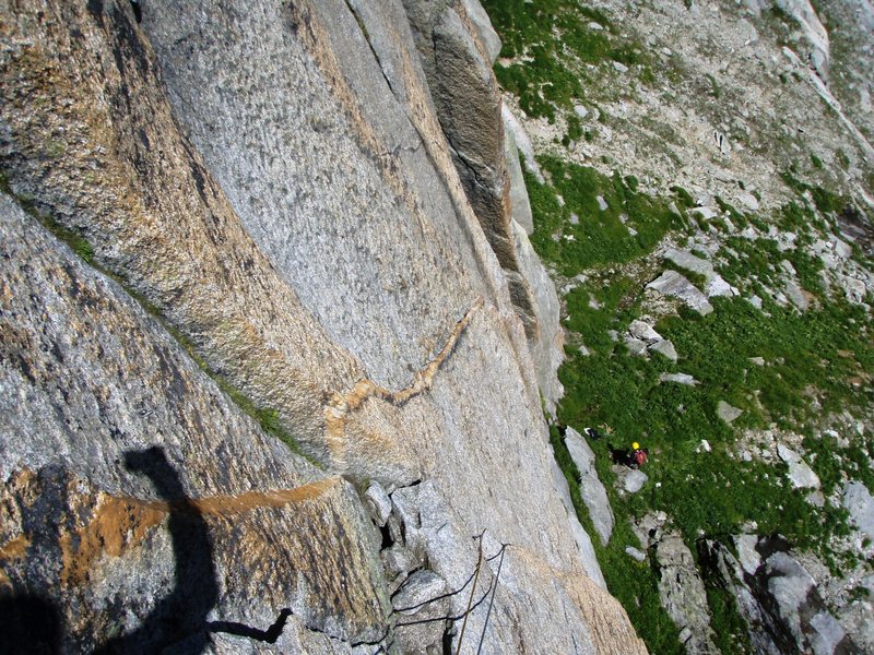 The crazy quartz vein on pitch one of the Milchstrasse route in the lower Sidelenwand (6b).