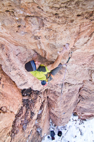 Mike Anderson onsighting "Pimp's Main Prophet"<br>
<br>
Photo © Ryan Day Thompson, 2012 | www.ryandaythompson.com.