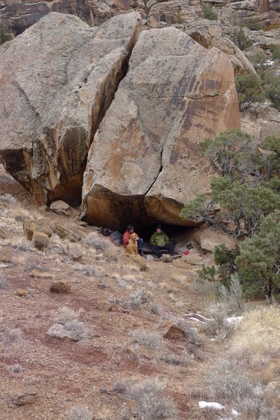 The Large Crack Boulder.