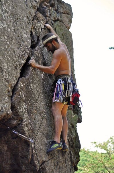 Fortress Wall<br>
<br>
Same start<br>
Fortress Fingers(5.10)/Finger Crack(5.8) trad<br>
<br>
Crowders Mountain State Park, North Carolina<br>
<br>