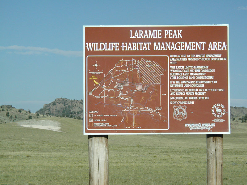 A typical G & F sign where there is a public parking lot Access Point
