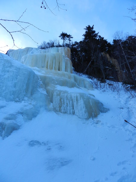 Mellow Yellow ascends the ramp to the steeper ice above
