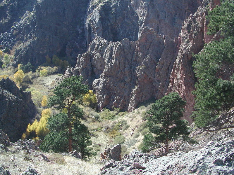 The Red Rock Wall of Duck Creek Canyon at the Toni Gulch mouth.