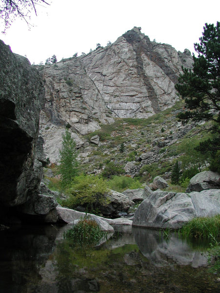 The left side of the Gate Rocks of Lower Duck Creek Canyon offer a 400 ft slab wall with huge dike just E of the Cone.