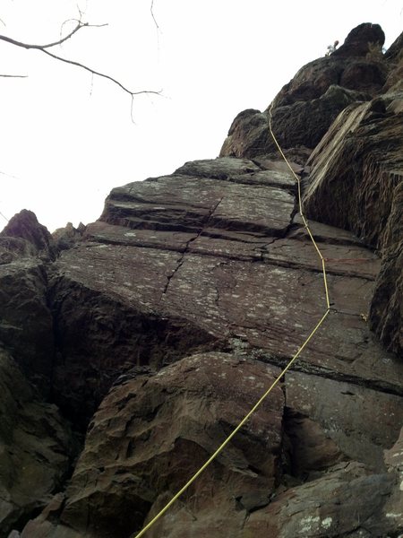The rope follows the middle variation on pitch 2 of Hawk's Nest. Pitches 1 and 2 were combined in a single pitch here.