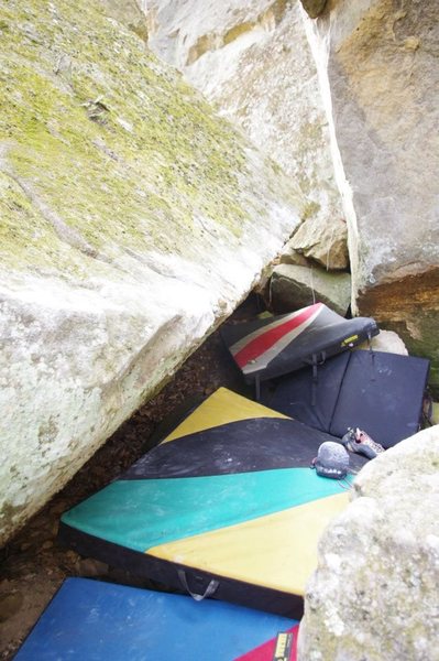 See the holds?