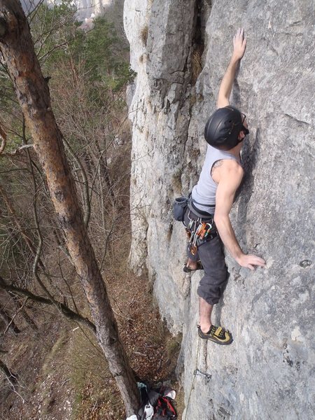 6a Tarzan start <br>
(normally head left here, actually trying a 6c variation here)