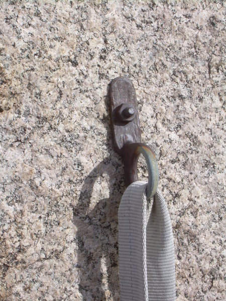 Same old bolt hanger and same sling, 4 years later!