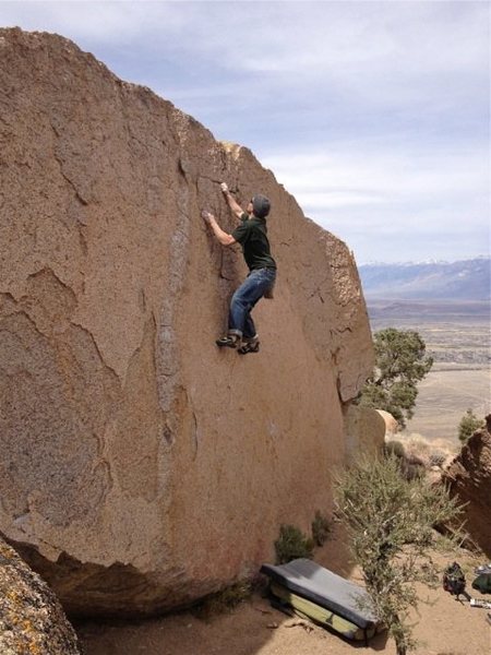 A great V2 on the Hall of the Mountain Queen boulder at the Druid Stones.