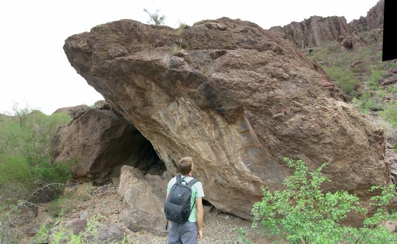The huge overhanging face of the Javalinaland boulder. Features are far apart. The right side of the overhang will have a couple of doable problems.