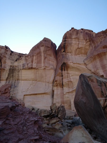 Overhung crack anyone?