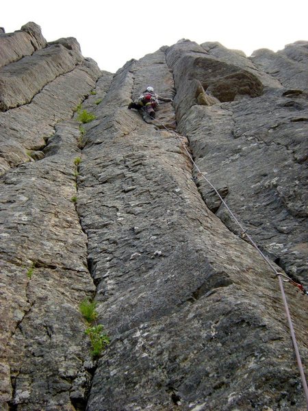 Shirley leading Pure Joy (2009). Took a small but invigorating whip at the top/crux.