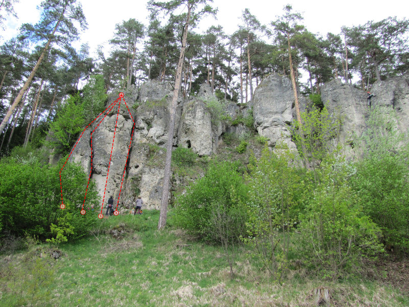 1) Brennnesselvariante (R 1b) (4), 2) R 1a (3) 3) Pfeiler (R 1) (5), 4) Rechter Pfeiler (R 2b) (5-)