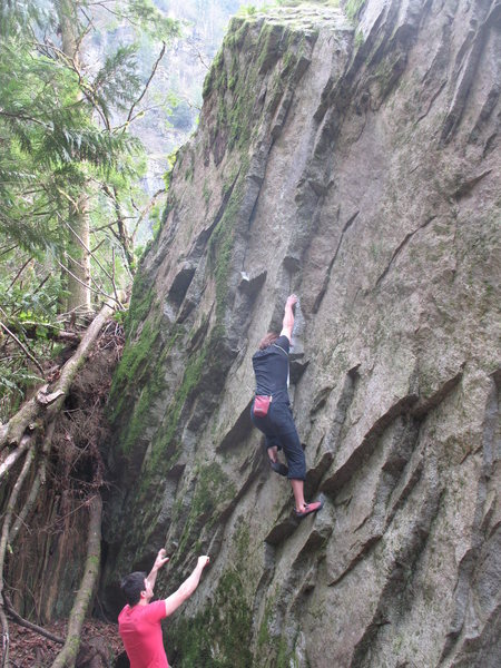 Dave VZ trying to stabalize on the slopey left hand before entering the sidepulls
