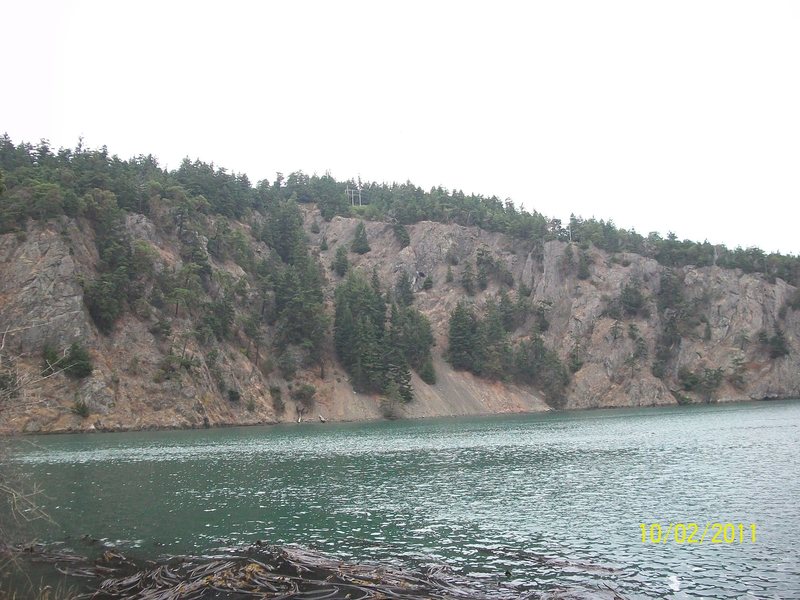 Here is the Cliff with the mine. A very important thing to note is the current in the water. If you fall in you wont be found again.