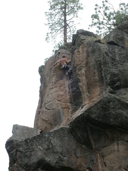 EFR finishing up the crux on the F.A. of High Hanging Biscuits. Photo by JJ.<br>
