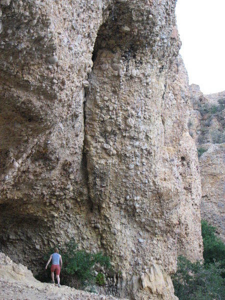 3-2-1 is on the face to right of the crack.