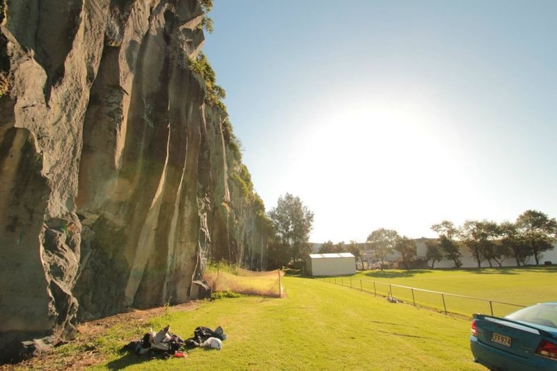 Mt Eden Quarry, long side