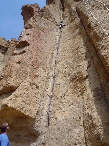 Nice, fun line. Good warm up climb that protects well. Suggest using shuts to the left at the top of the climb to free up the climb just to the right.