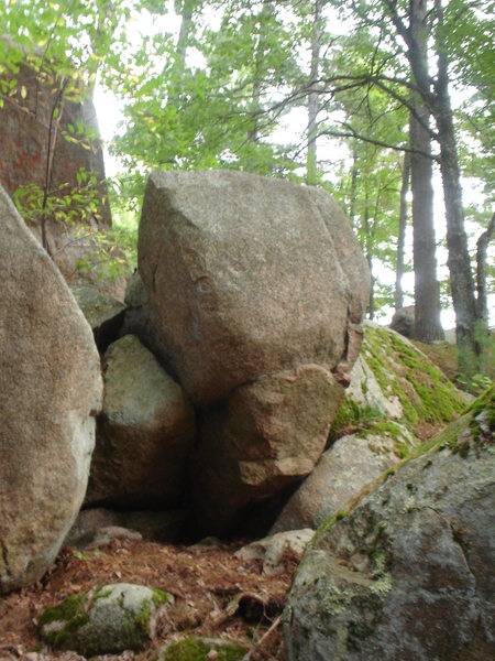Sit start on good ledge and move up to vertical crack on right. Warm up 2, V1?