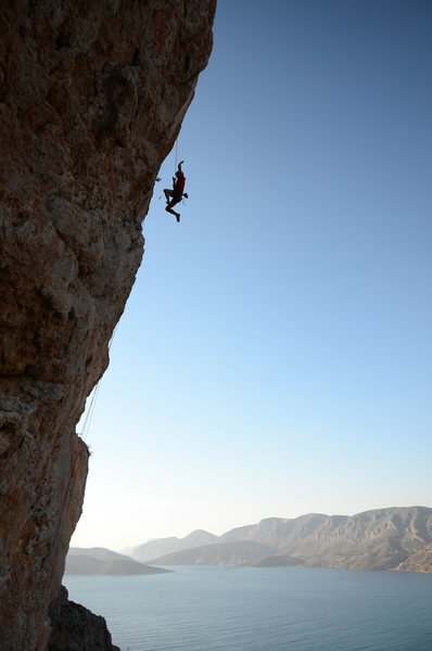 Eric pitching off the top crux of Odontoglyphidia