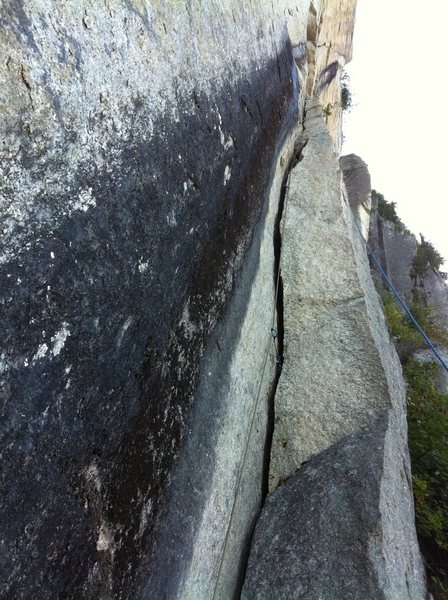 The P3 flake-crack being led by Ross Mailloux of Squamish, BC.