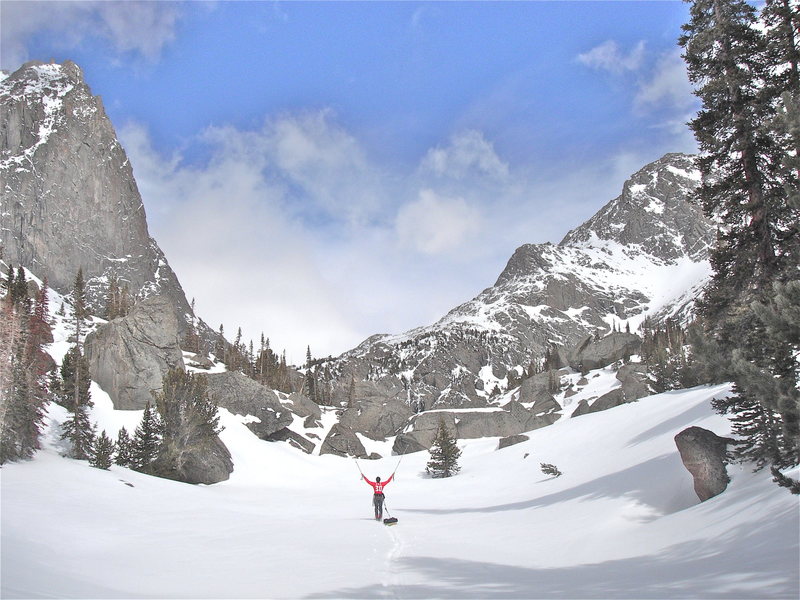 April 2012 ski trip into Deep Lake and Cirque of the Towers. Trip report: http://rjohnasay.blogspot.com/2012/04/wind-rivers-cirque-of-towers-april-2012.html