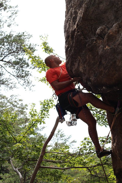 Middle Finger Backside<br>
<br>
Pick-A-Dilly Prow (5.11)trad<br>
<br>
Crowders Mountain State Park, North Carolina