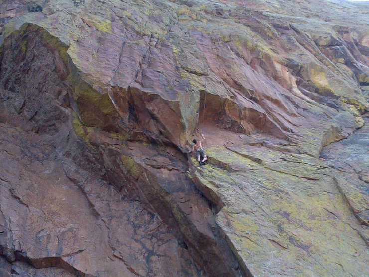 Approaching the roof on pitch 2. Have some small gear ready for this section. The last bolt is up in the roof. Le Void to the left, Love Minus Zero to the right.
