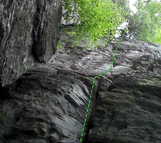 from the pod crack follow up to the v crack in the white rock. Move right for pro and an easier exit. Less pumpy since the overhang is done but I had a harder time finding positive holds through the transition. 