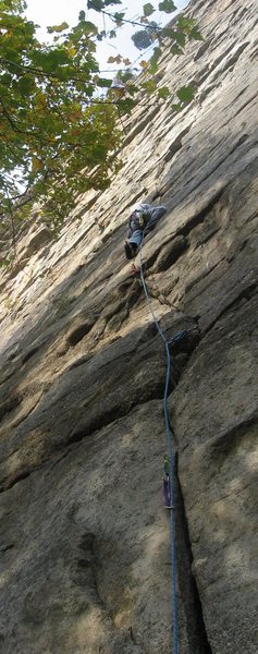 Meandering up pitch one of Frog's Head. Climber: John Ely, photo, Gottlieb Duwan
