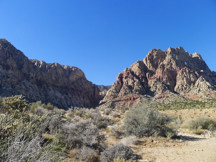 First Creek Slabs (left) from the approach