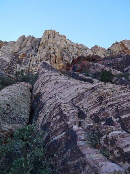 the final rib (the hand crack is on the far right side as you near the top)