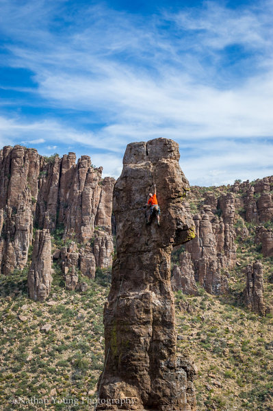Aaron at the crux of the route. Up to this point, the whole route is maybe a 5.9, until the last 20 feet. The last all trad section is definitely 5.10c~ish.