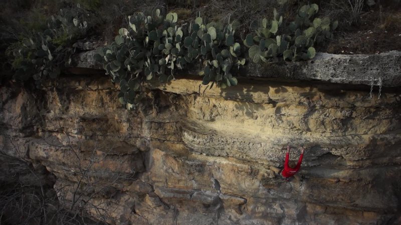 Video snapshot by Media-Texas.com<br>
<br>
On the way to the anchor on Diving for Rocks, Seismic Wall.<br>
<br>